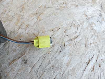 Mercedes Yellow Grey 2 Pin 2 Wire Connector 968339-34